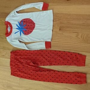 Hanna Andersson Girls 6-7 Strawberry Long Sleeved Pajamas